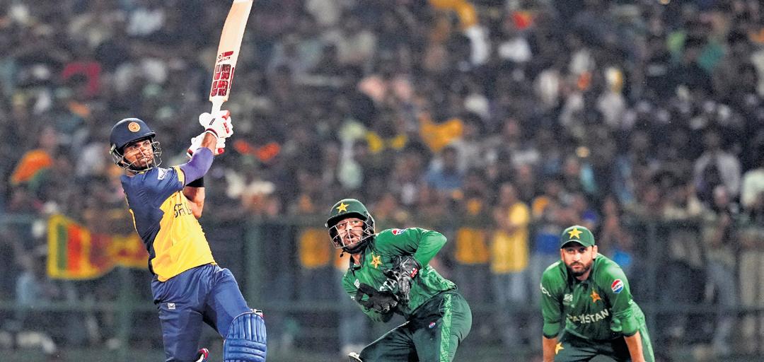 Pak win not enough as Kiwis seal semis berth