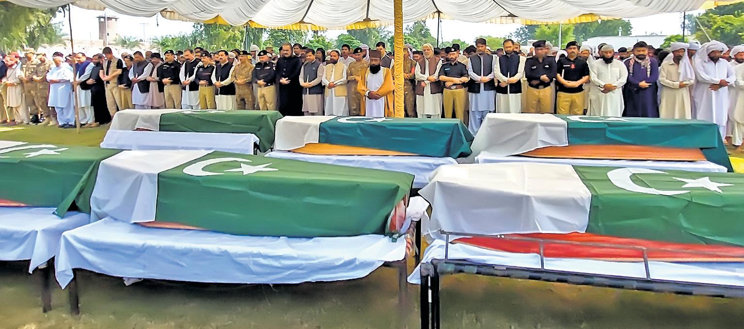 Seven police personnel killed in Pak as terrorists attack training centre