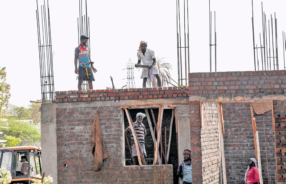 State govt trains 30,000 construction workers in 2 months under skill drive