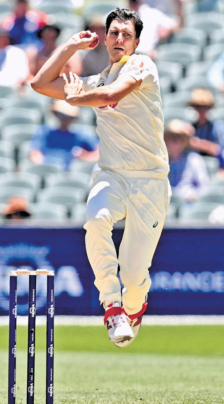 Australia rip through England on another bad day for Snicko