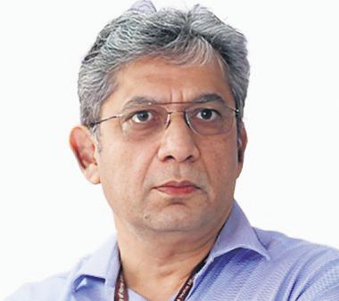 With rich river network, tapping national waterways will boost green logistics