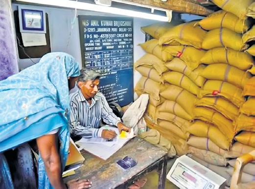 'Gujarat model': Note on PDS aimed at making system cashless submitted