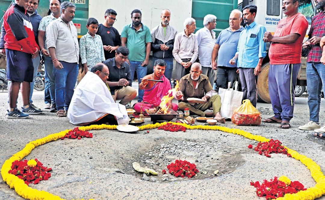 CM on city rounds finds debris, potholes