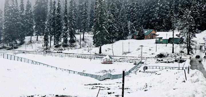 Kashmir turns white in season’s first snowfall