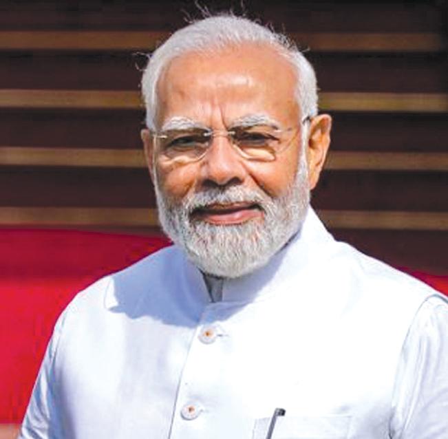 'Great blessing from people', says Modi on 25 years as head of govts