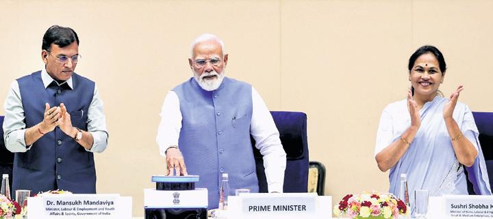 World talking about youth power: PM