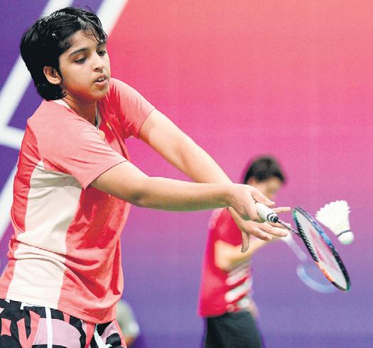 Tanvi storms into next round, Unnati advances