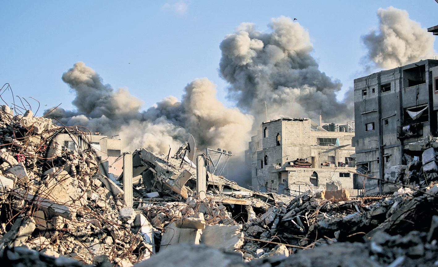 Gaza truce strained after Israel, Hamas trade fire
