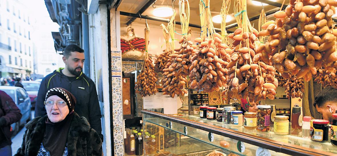Algerians struggle to afford Ramzan feasts as prices rise