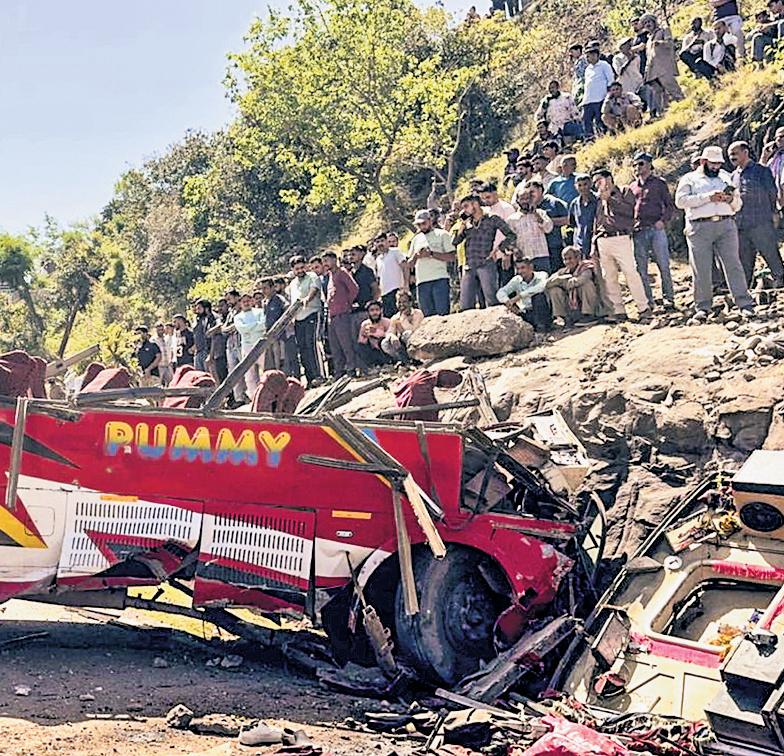 At least 21 dead, 61 injured as bus falls into gorge in J&K