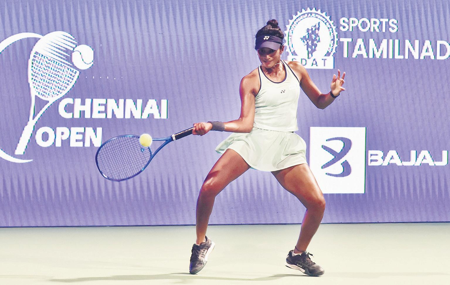 India's singles bid ends, holder Linda stunned