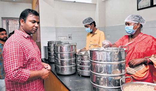 Expedite collection of tax dues: NMC chief to officials