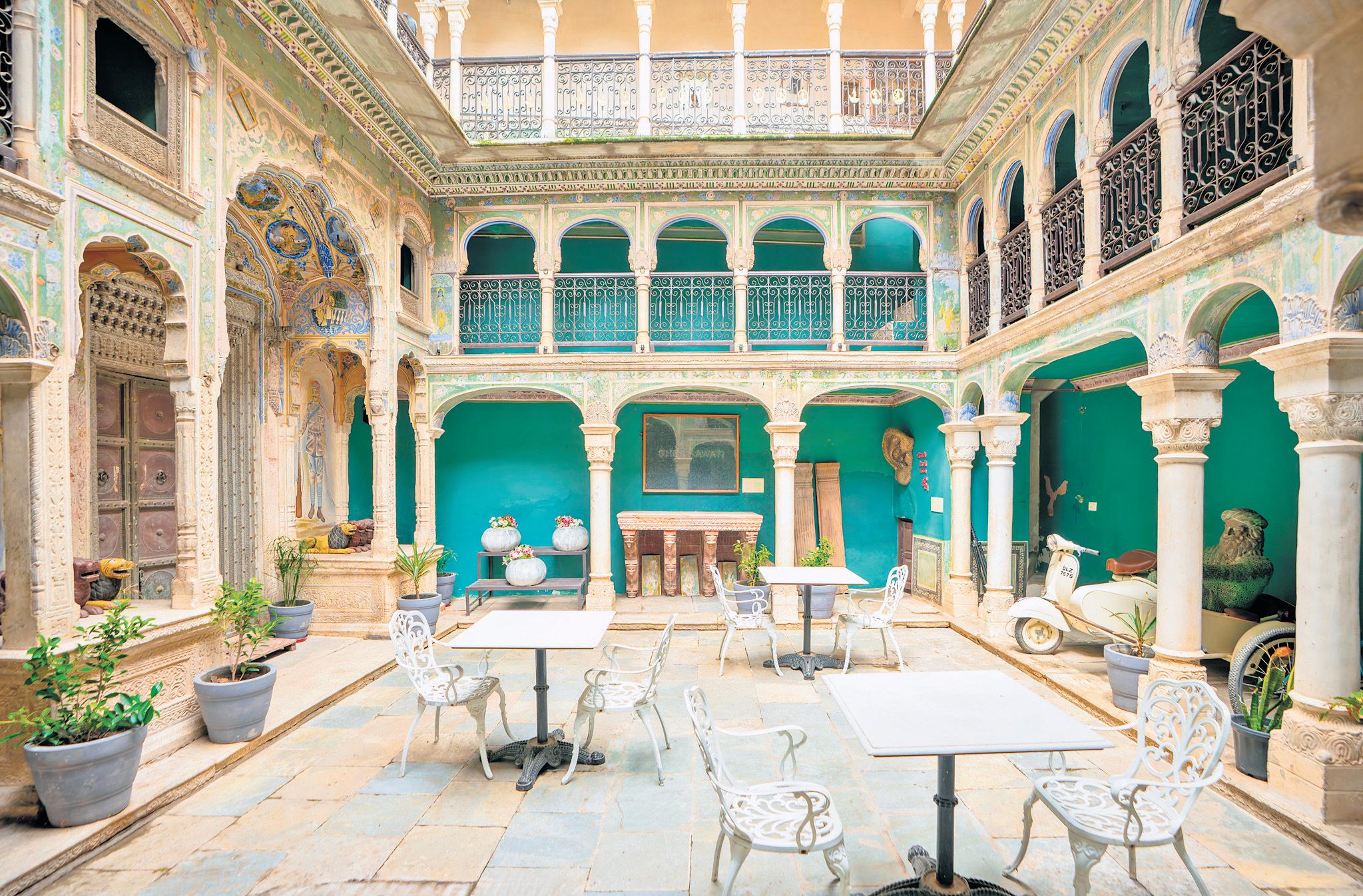 Frescoes of a Forgotten Facade