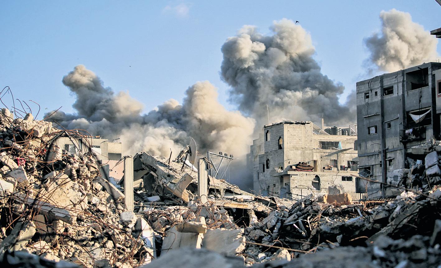 Gaza truce strained after Israel, Hamas trade fire