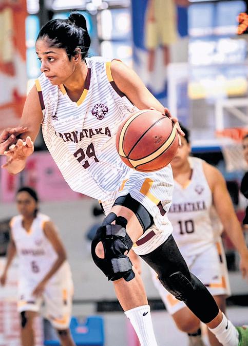 Emotional Sanjana chasing excellence with late father in her mind