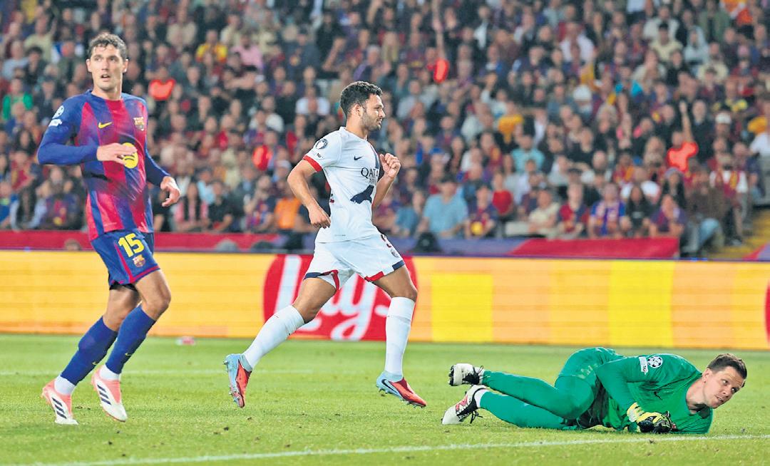 PSG stun Barcelona, Manchester City held by Monaco