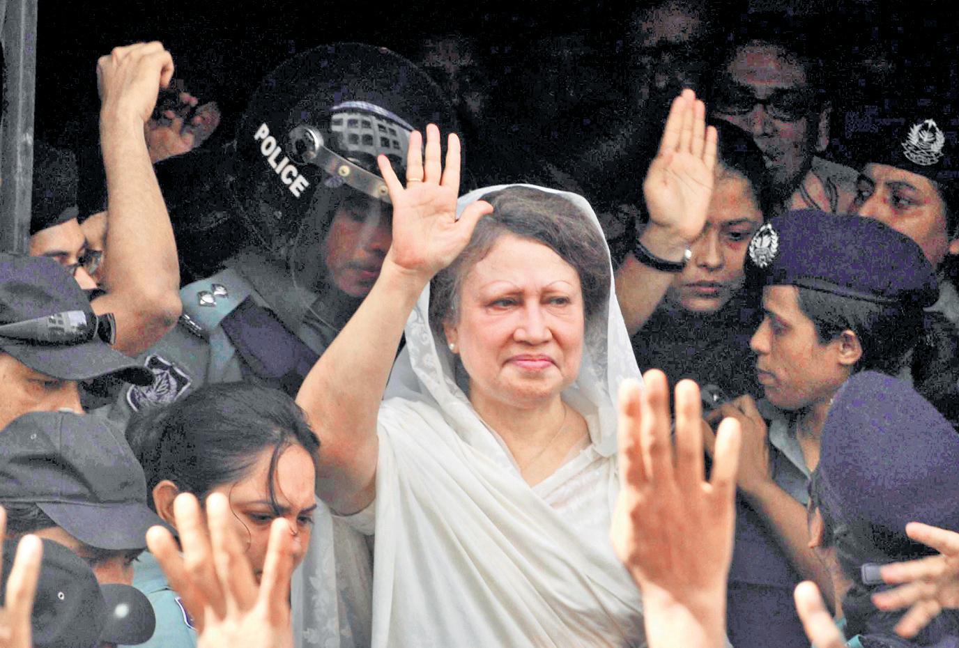 KHALEDA ZIA: 15 AUG 1945 – 30 DEC 2025 THE RELUCTANT POLITICIAN WHO SHAPED B'DESH