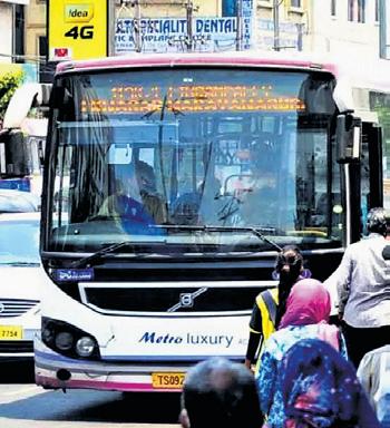 National-level shooter ‘molested’ in Pune-bound bus, conductor on run
