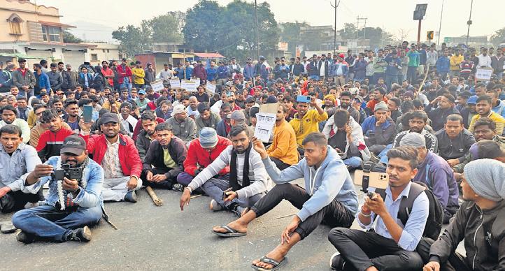 Students stir against anomalies in Jharkhand exam