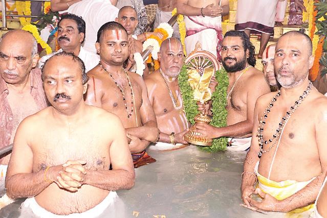 திருமலையில் வைகுண்ட துவாதசி தீர்த்தவாரி