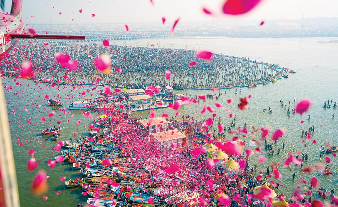 மகா கும்பமேளா: மாகி பௌர்ணமியில் 2 கோடி பக்தர்கள் புனித நீராடல்