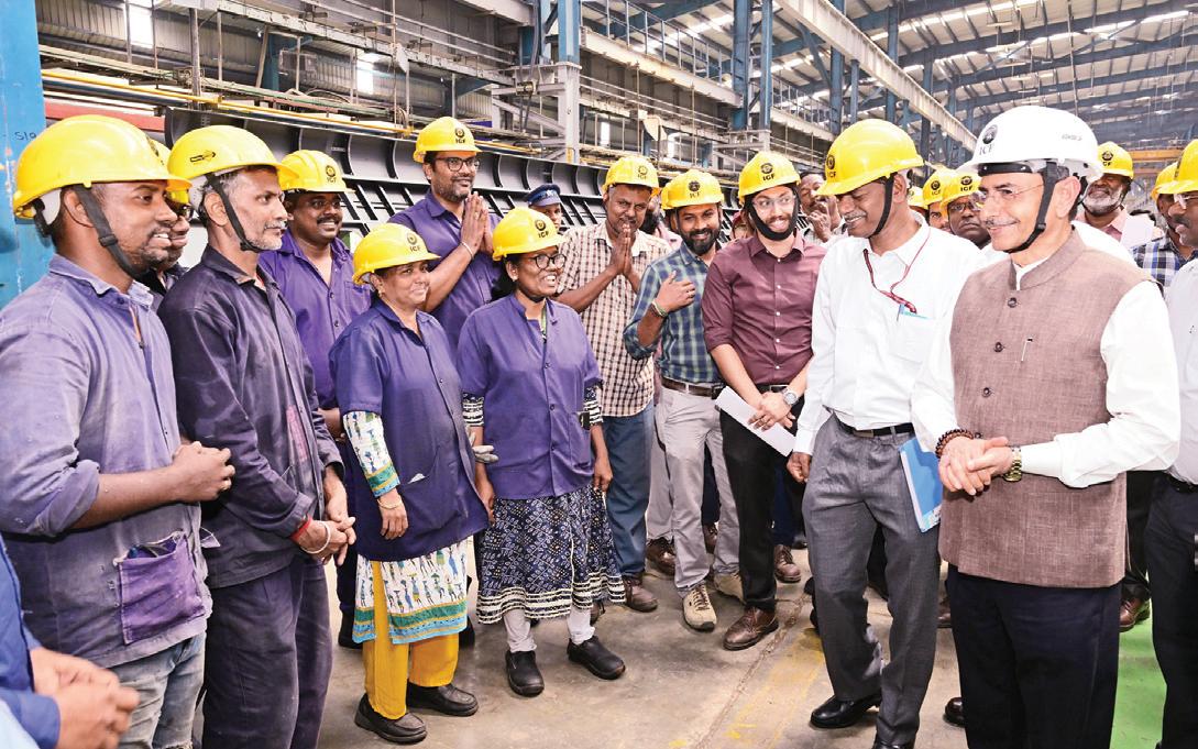 ஐசிஎஃப் தொழிற்சாலையில் ஆளுநர் ஆர்.என்.ரவி ஆய்வு