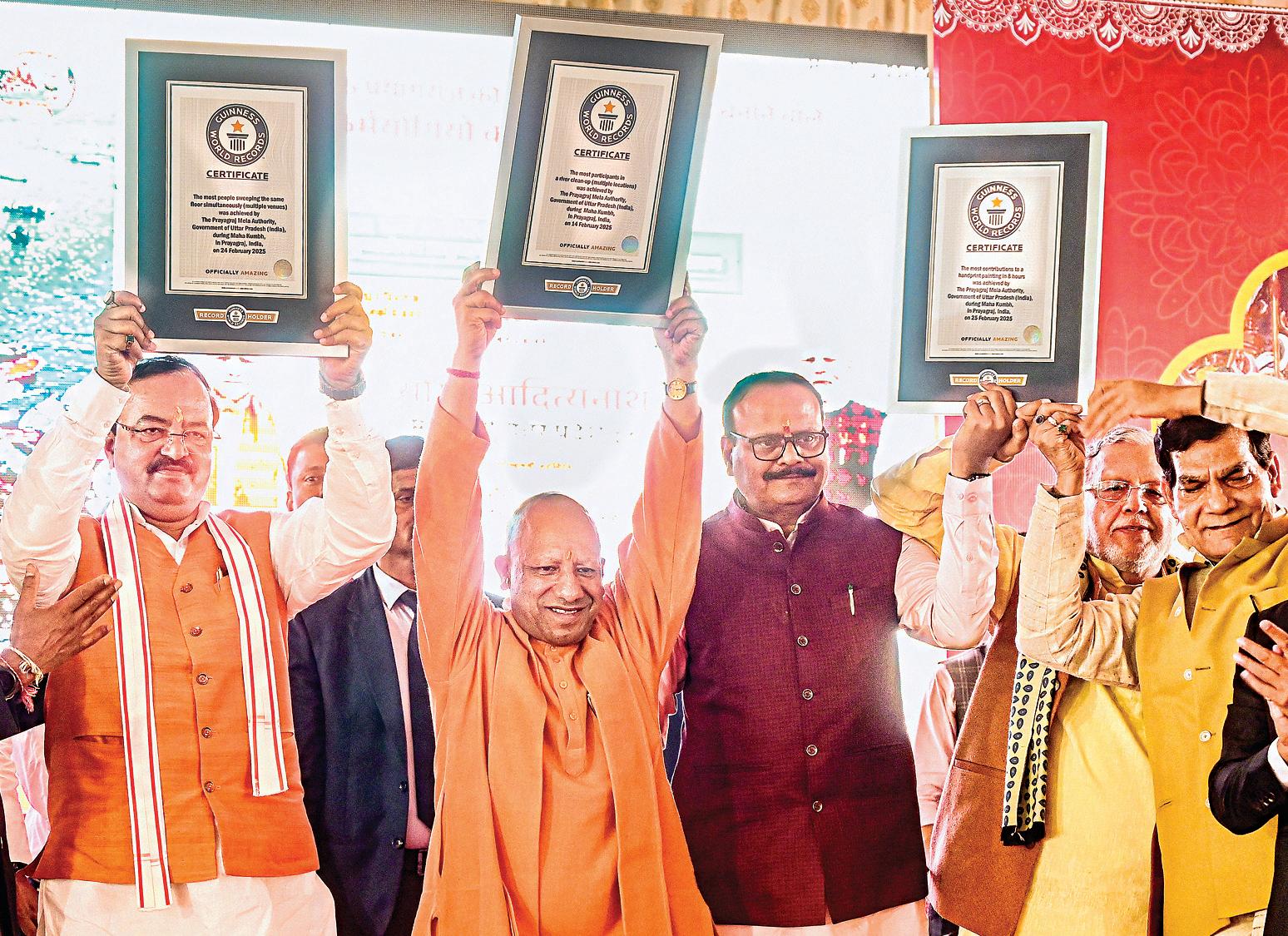 மகா கும்பமேளா பணியாளர்களுக்கு முதல்வர் யோகி கௌரவம்