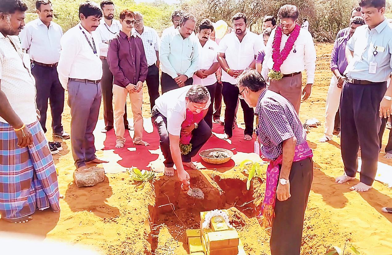 குலசேகரன்பட்டினம் ராக்கெட் ஏவுதளத்தில் புதிய கட்டடங்களுக்கு பூமி பூஜை