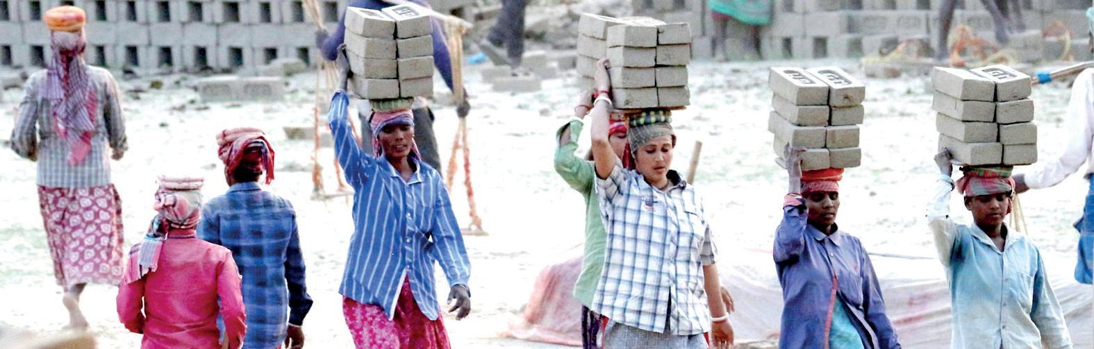 இந்தியாவில் 20% ‘ப்ளூ காலர்’ பணிகளை வகிக்கும் பெண்கள்!