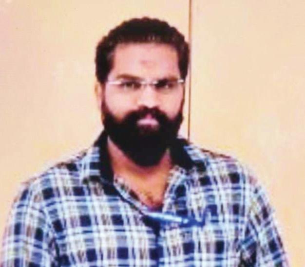 ஊழல் தடுப்பு பிரிவு போலீஸாரிடமிருந்து தப்பிக்க குளத்தில் குதித்த விஏஓ கைது