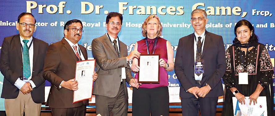 சர்க்கரை நோயாளிகள் கால்களை இழப்பதற்கு 80% பாத புண்களே காரணம்