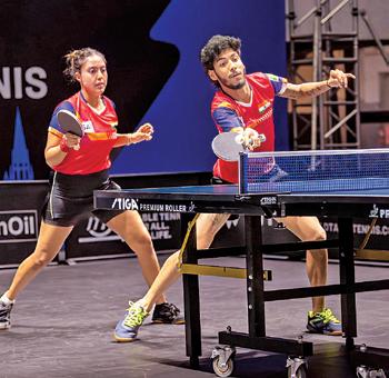 உலக கண்டென்டர் டேபிள் டென்னிஸ்: அங்கூர்-அய்ஹிகா முன்னேற்றம்