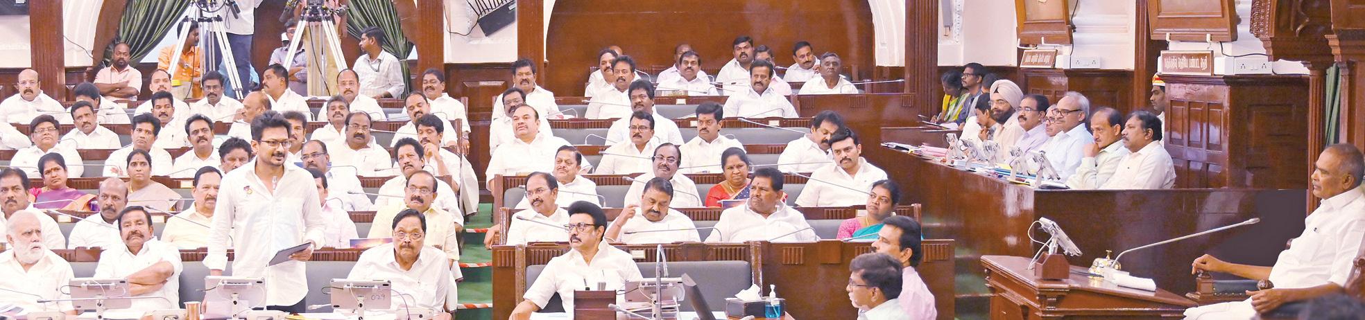 விளையாட்டு வீரர்களுக்கு காப்பீட்டுத் திட்டம்