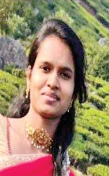 நீட் தேர்வு அச்சம்: மாணவி தற்கொலை