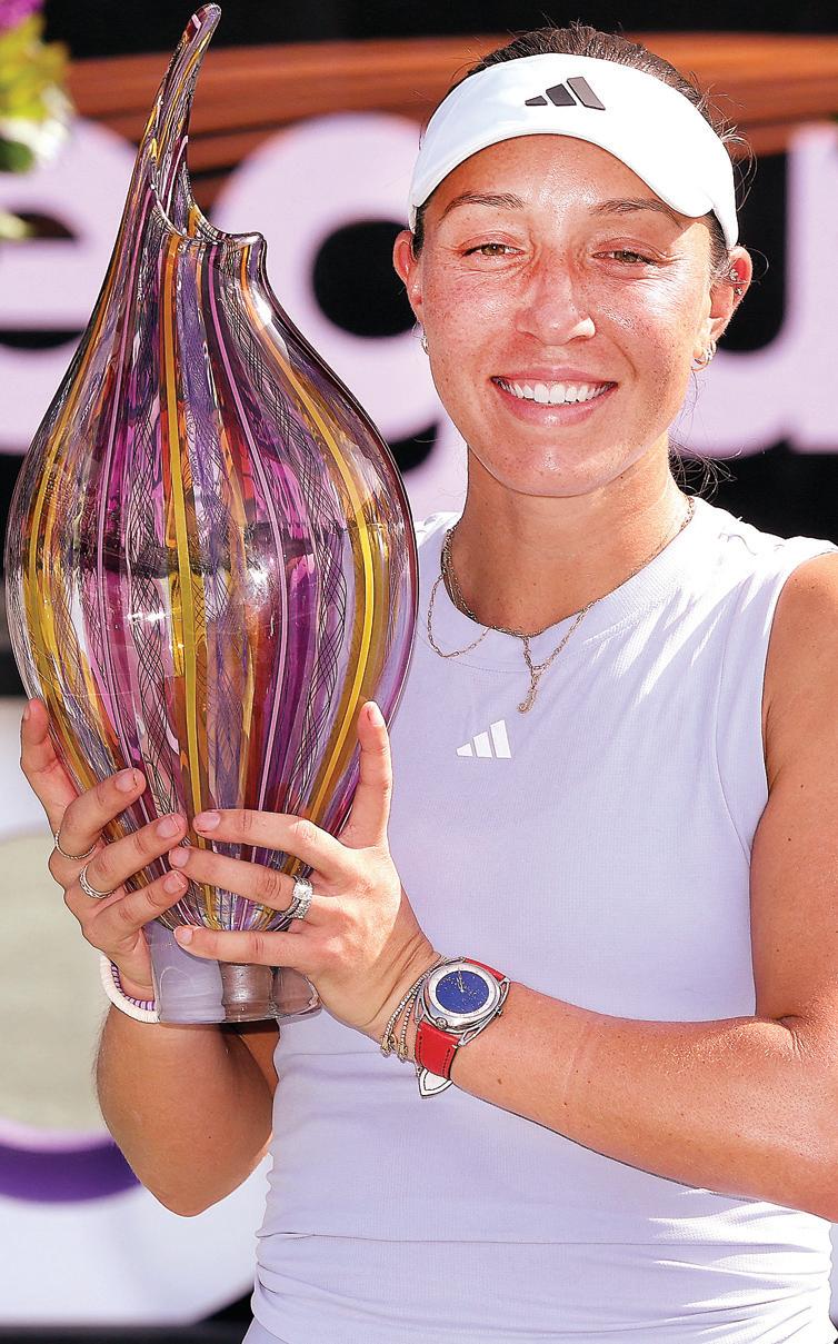 ஜெஸ்ஸிகா பெகுலா சாம்பியன்