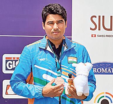 சுருச்சிக்கு தங்கம், மனுவுக்கு வெள்ளி, செளரபுக்கு வெண்கலம்