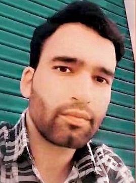 பயங்கரவாதிகளுடன் சண்டையிட்டு உள்ளூர் முஸ்லிம் இளைஞர் உயிரிழப்பு