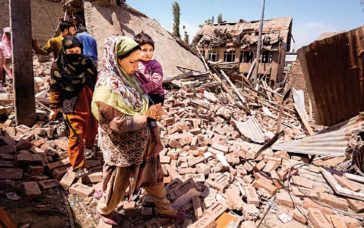 காஷ்மீரில் தேடுதல் வேட்டை தீவிரம்