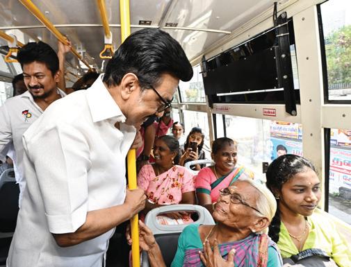 பேருந்துகளை உரிய நிறுத்தங்களில் நிறுத்துங்கள்: மாநகரப் பேருந்து ஓட்டுநர்களுக்கு முதல்வர் உத்தரவு