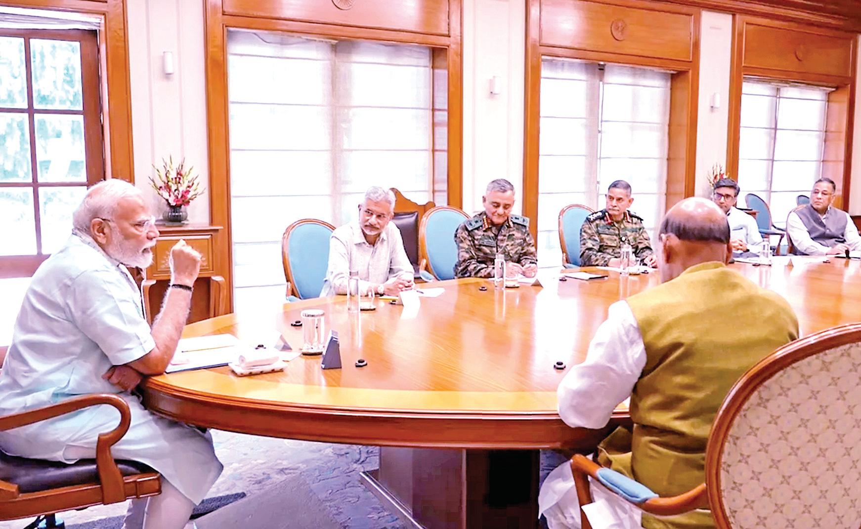 சண்டை நிறுத்த அறிவிப்புக்குப் பிறகு பிரதமர் மோடி ஆலோசனை