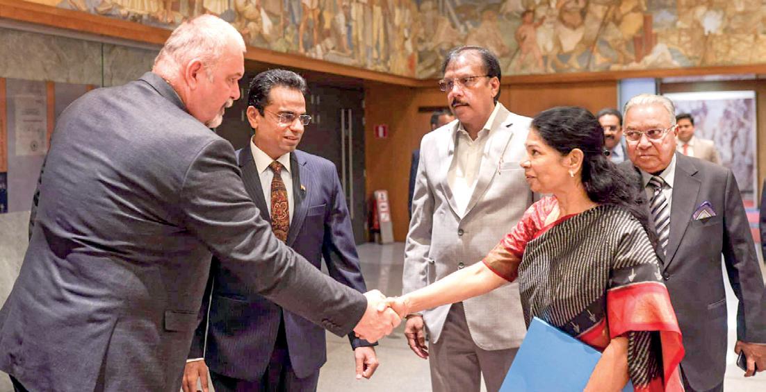 ரவிசங்கர் பிரசாத் தலைமையிலான குழு பிரான்ஸ் பயணம்