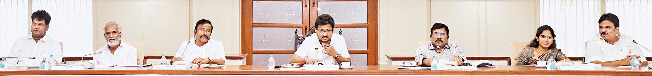 பருவமழைக்கு முன்பாக முன்னெச்சரிக்கை நடவடிக்கைகள்