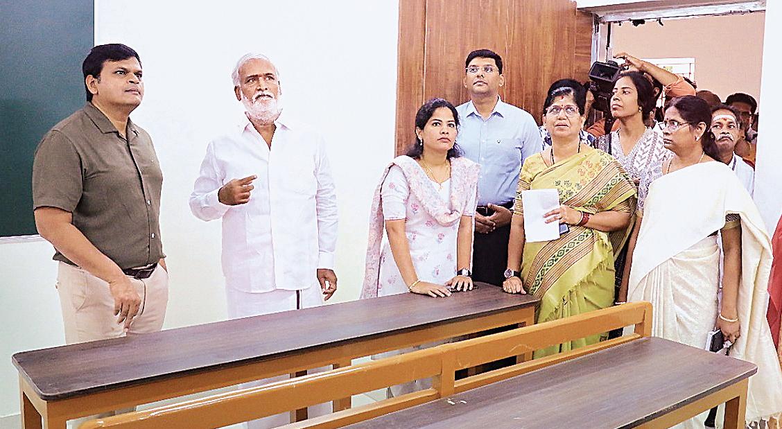 143 முருகன் திருக்கோயில்களில் ரூ.1,085 கோடியில் திருப்பணிகள்