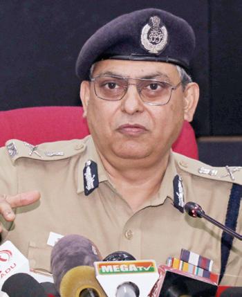 கைதான 3 பயங்கரவாதிகளின் வெளிநாட்டுத் தொடர்பு குறித்து விசாரணை