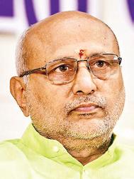 ஆளுநரின் அதிகாரத்துக்குள் முதல்வர் தலையிடக் கூடாது