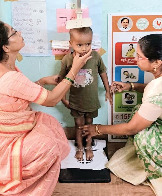 நாடு முழுவதும் 63 மாவட்டங்களில் பாதிக்கும் மேற்பட்ட குழந்தைகளுக்கு ஊட்டச்சத்து குறைபாடு!