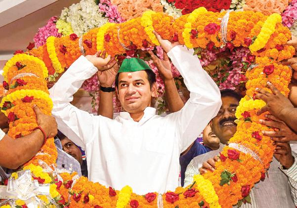 பிகார் தேர்தலில் சுயேச்சையாக போட்டி: லாலு பிரசாத்தின் மூத்த மகன் அறிவிப்பு