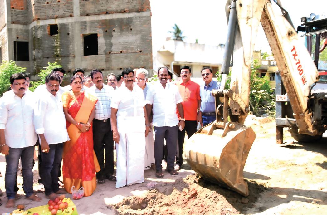 திருவேற்காட்டில் பூங்கா பணி: அமைச்சர் நாசர் தொடங்கி வைத்தார்