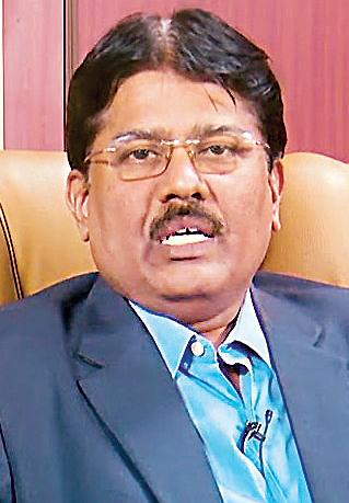 அண்ணா பல்கலை. முன்னாள் துணைவேந்தர் ஆர்.வேல்ராஜ் ஓய்வுபெறும் நாளில் இடைநீக்கம்