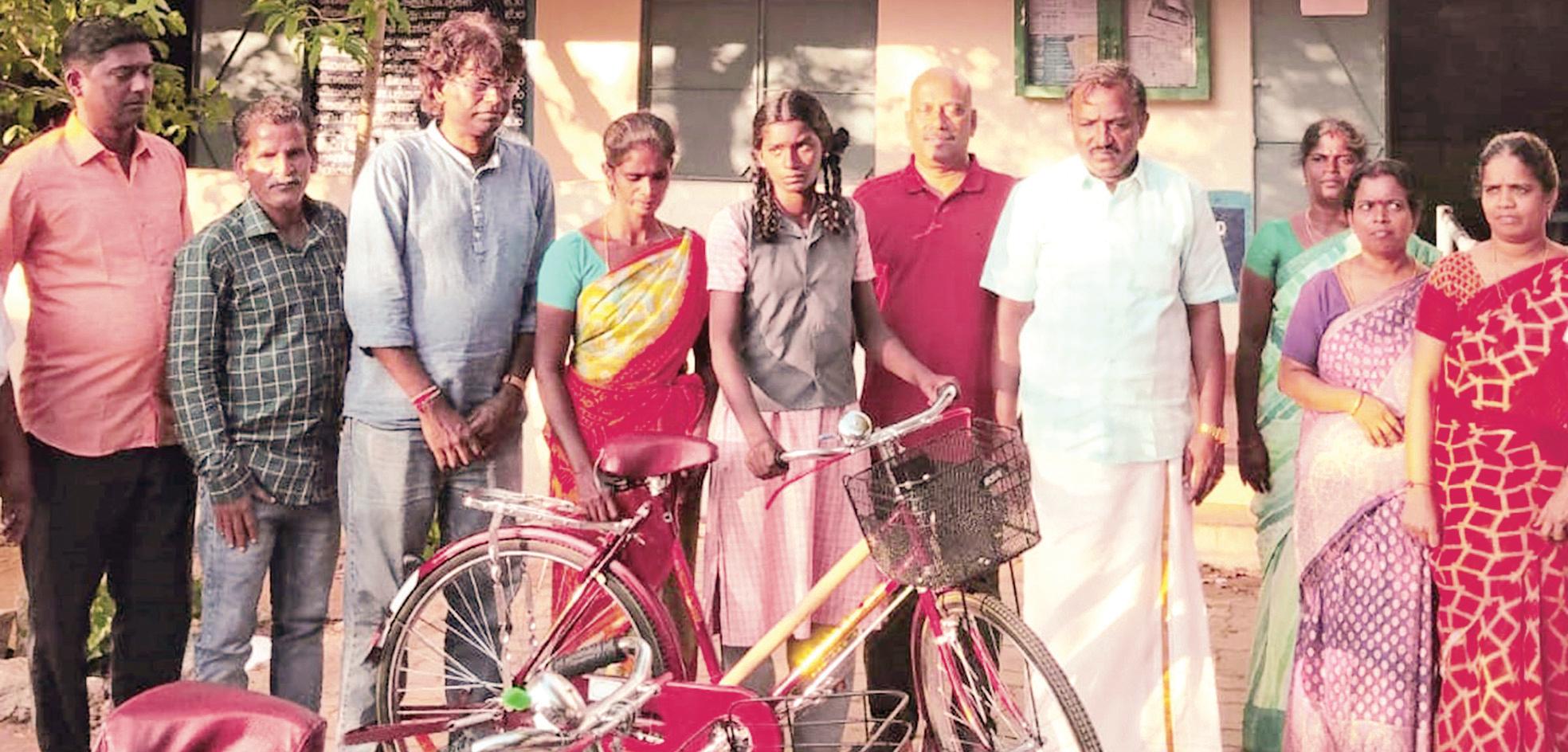 முன்மாதிரி பள்ளி..